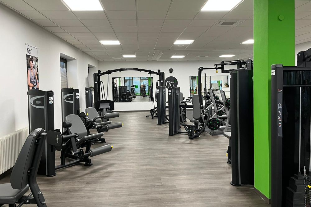 fitplus Fitnessstudio Lauf Geraetetraining_2
