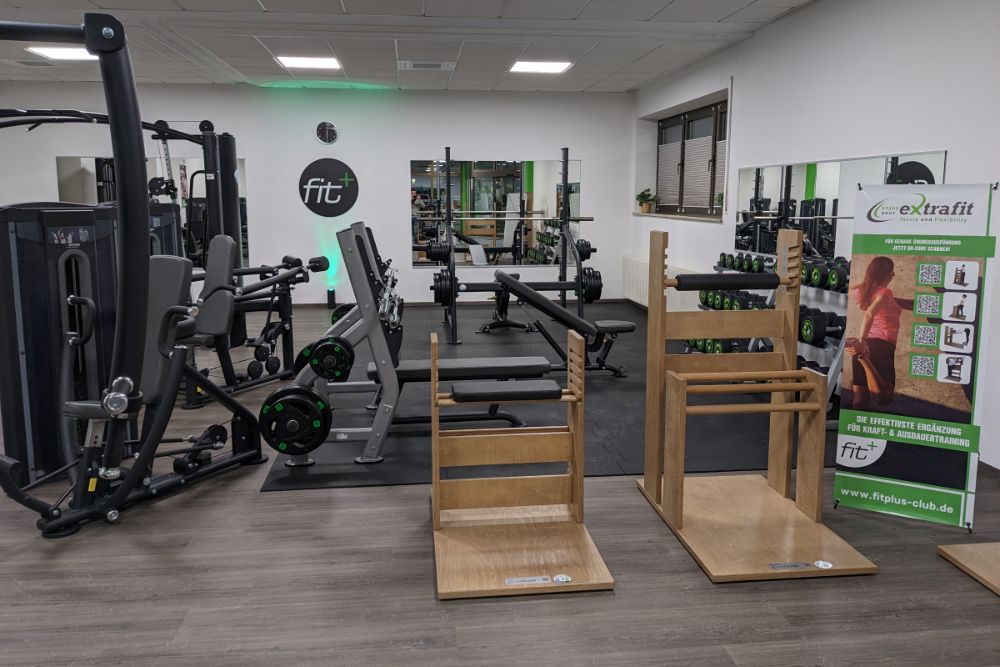 fitplus Fitnessstudio Lauf freies Training